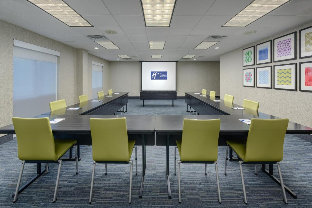 Holiday Inn Express - Tullahoma By Ihg Экстерьер фото