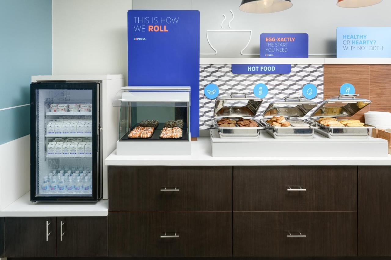 Holiday Inn Express - Tullahoma By Ihg Экстерьер фото