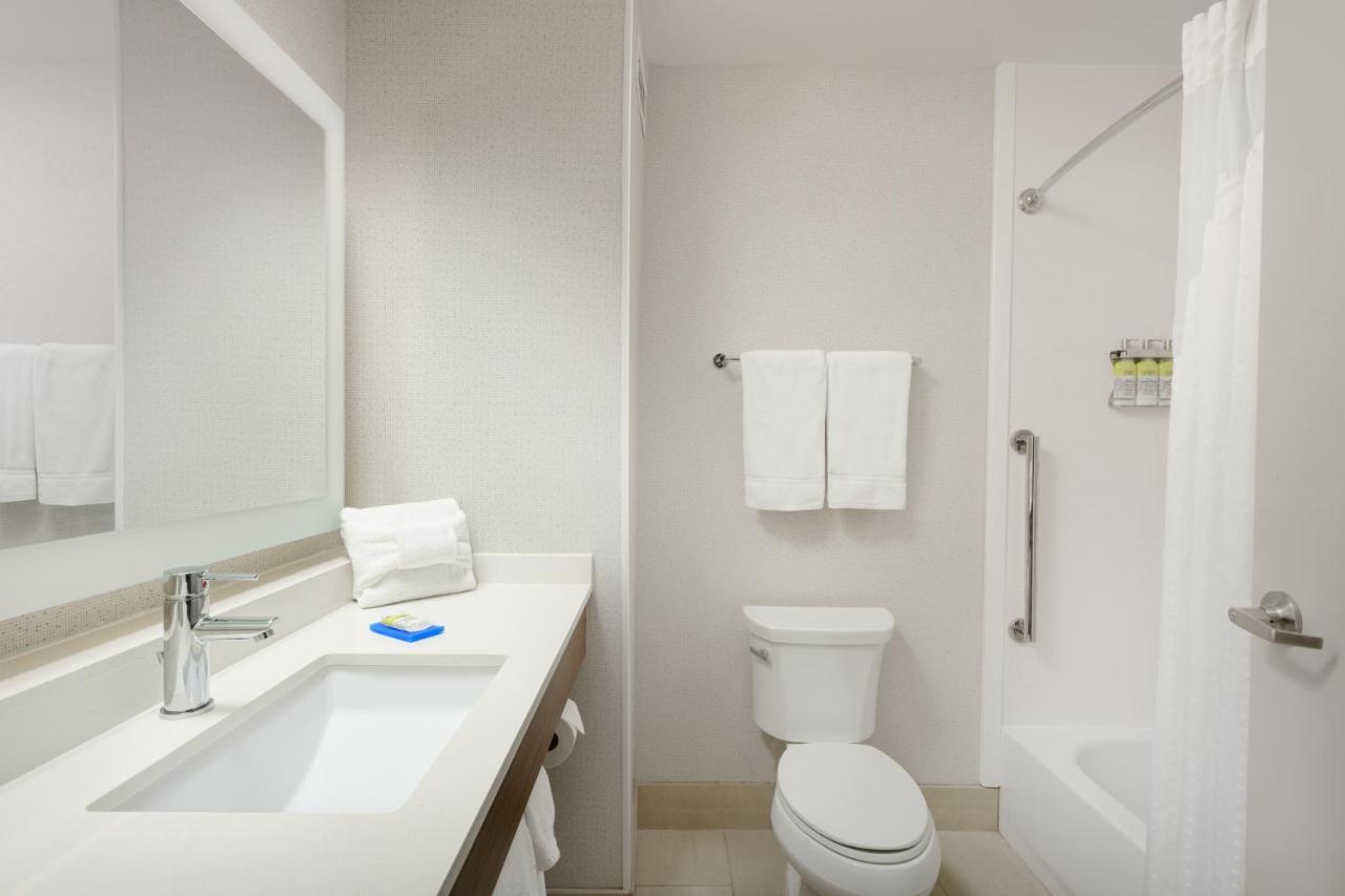 Holiday Inn Express - Tullahoma By Ihg Экстерьер фото
